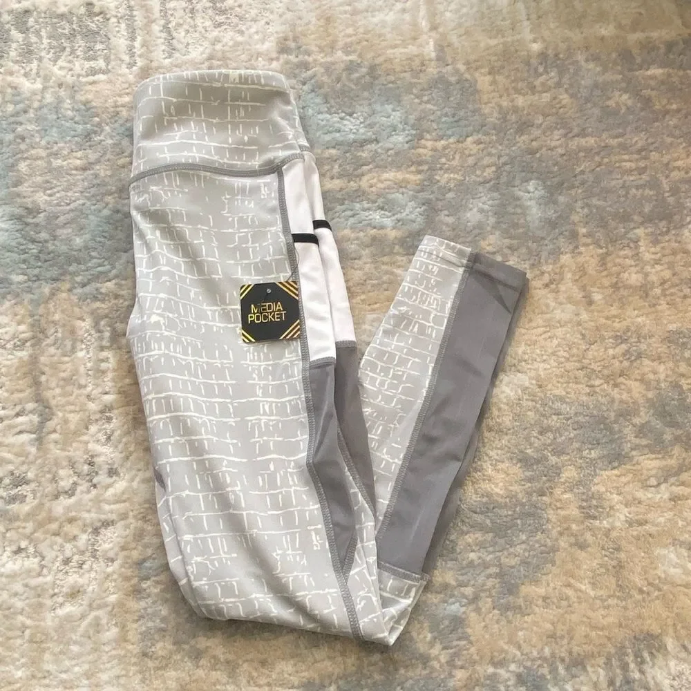 NWT Active Leggings Small